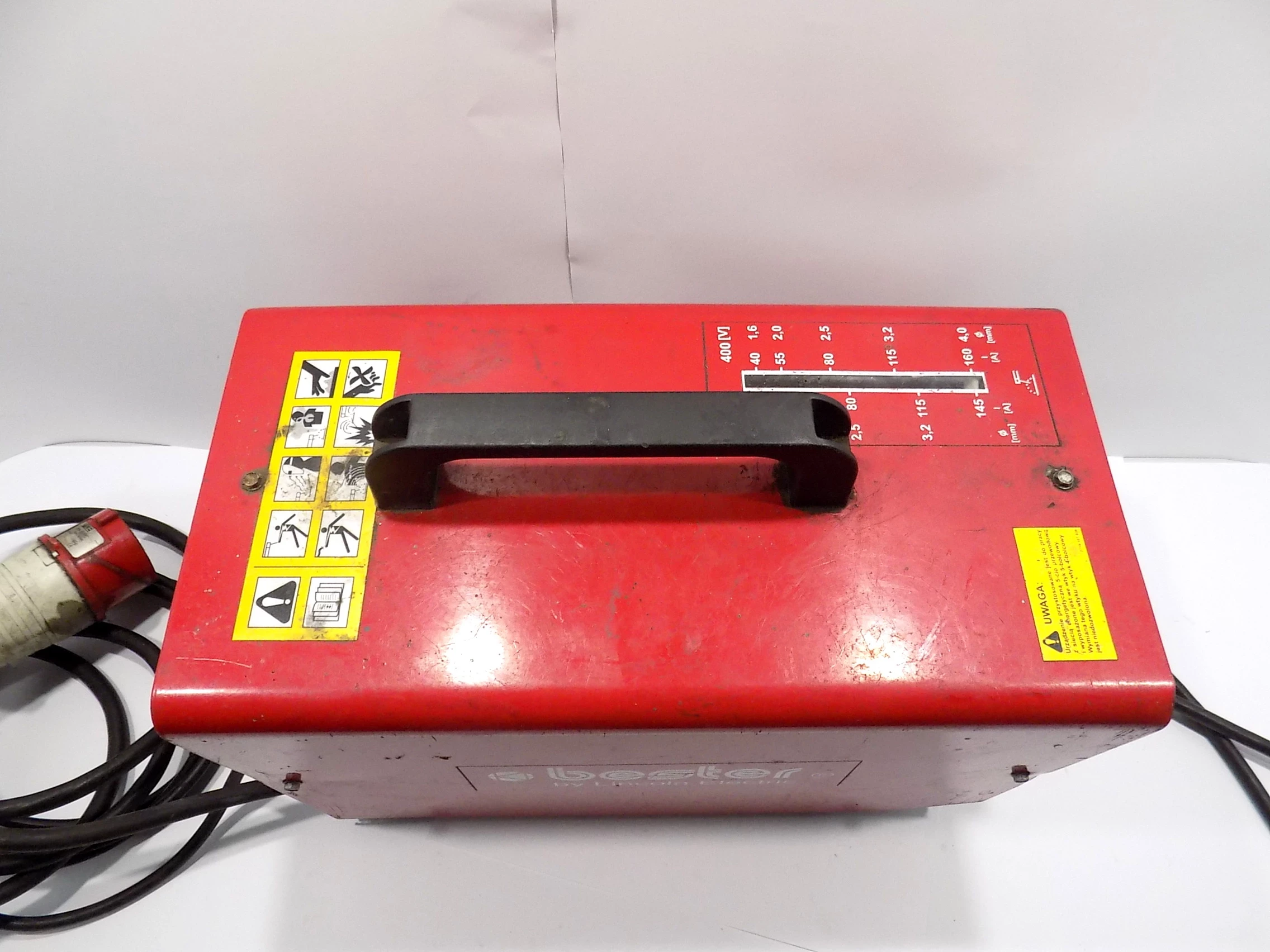 spawarka-transformatorowa-bester-besterka-2200-230400-v-zakres-spawania-100