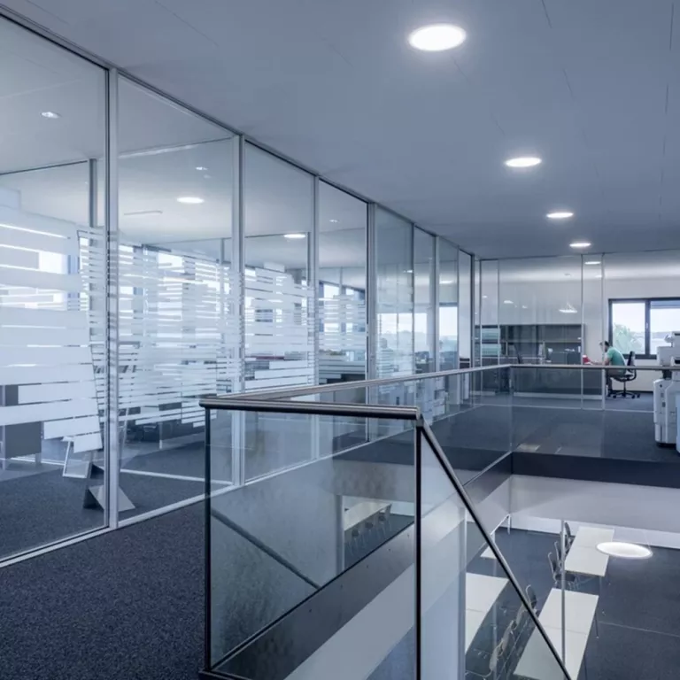 oswietlenie-wewnetrzne-led-trilux-inplana-c09-ota25-2700-830-19w-gorzowska-1-kostrzyn-nad-odra