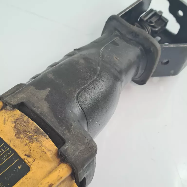 pila-szablasta-dewalt-dw304pk-at-okazja-marka-129307-18