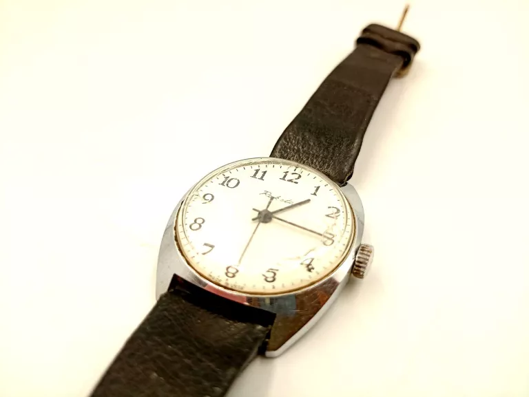 ROSYJSKI MECHANICZNY ZEGAREK KIESZONKOWY MOLNIJA CLASSIC