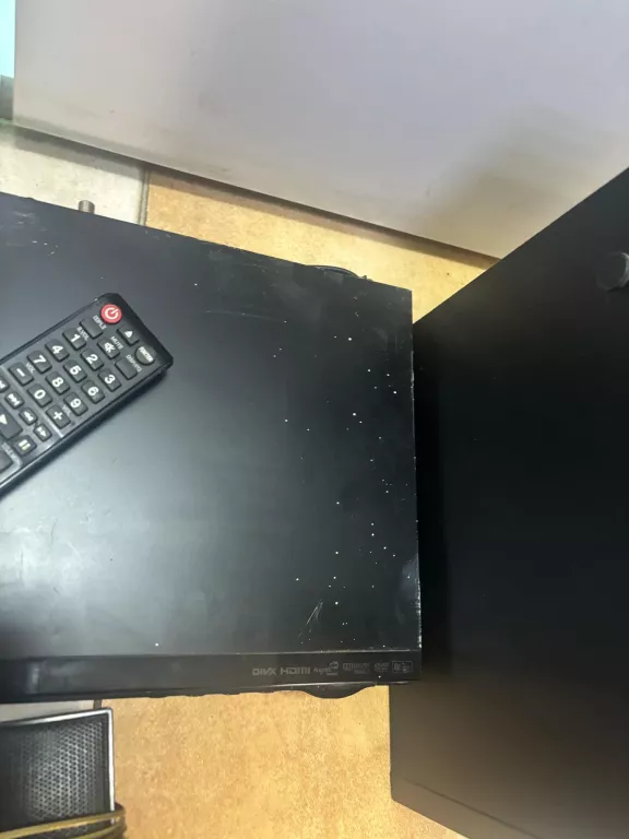 KINO DOMOWE SAMSUNG SAMSUNG HT-E 350 PS-EW1-1 4 GŁOŚNIKI+PILOT+DVD