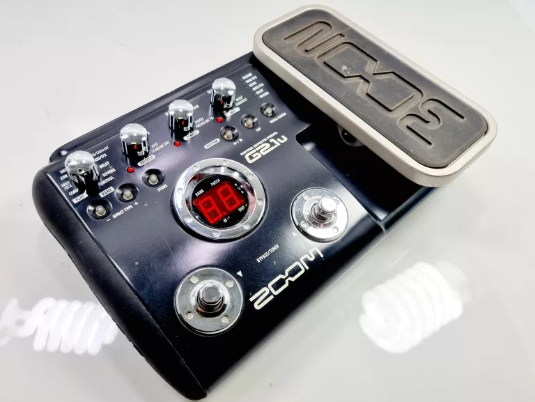 MULTIEFEKT GITAROWY ZOOM G2.1U + ZASILACZ