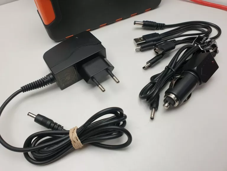 POWERBANK Z FUNKCJĄ ROZRUCHU NORTHPOINT NP-PB-SH-21 ETUI