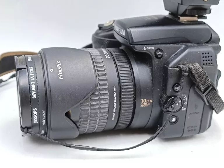 FUJIFILM FINEPIX S9600 + PIEKNY ZESTAW