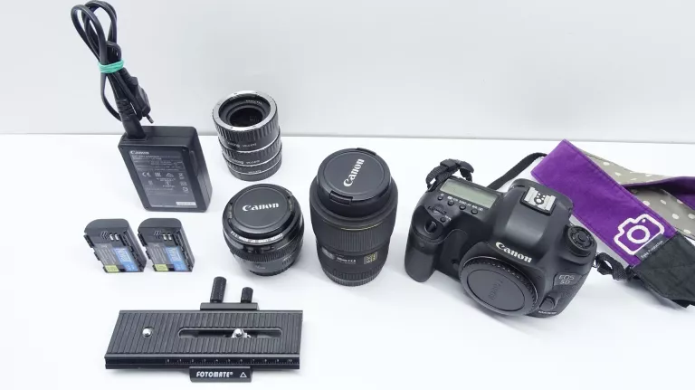 APARAT CANON EOS 5D MARK III + 2 OBIEKTYWY + AKCESORIA + PLECAK