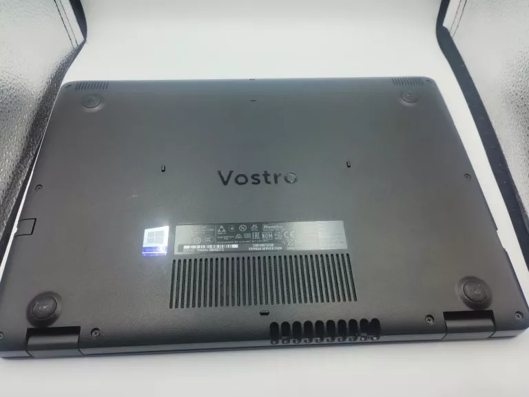 LAPTOP DELL VOSTRO 3481 250/8 GB / I3-7020U