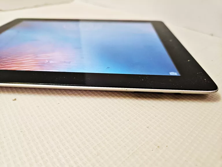 TABLET APPLE IPAD 2GEN A1395 16GB + ŁAD