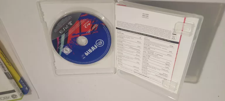 fifa-19-ps3-granice-wiekowe-pegi-215894-272166