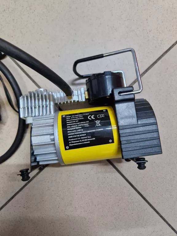 KOMPRESOR OK CAR HD 150+ POD GNIAZDO ZAPALNICZKI