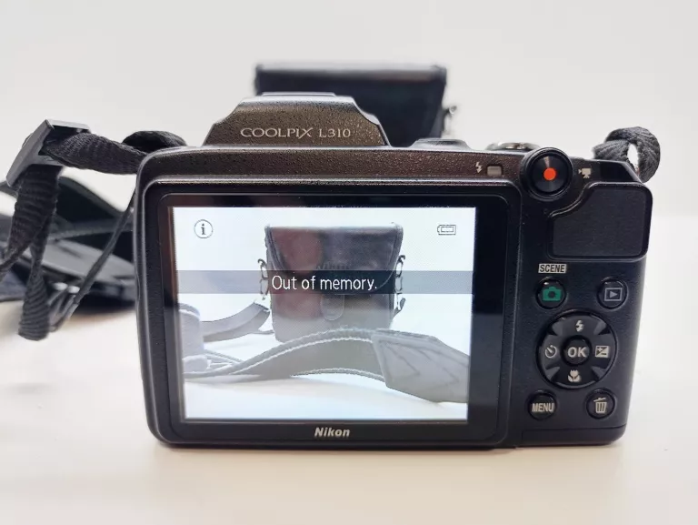 APARAT NIKON L310