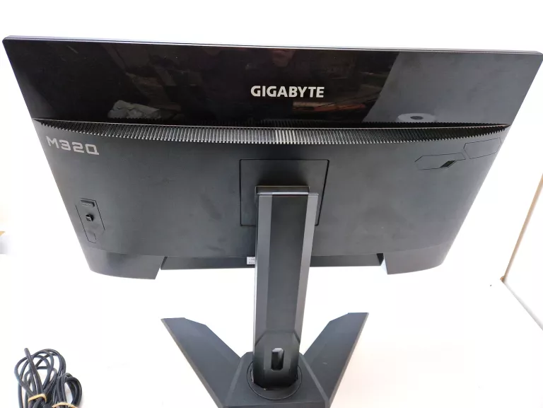 MONITOR GIGABYTE M32Q KVM 31.5" WQHD 2560 X 1440 IPS MATOWY LED 165HZ 0.8M