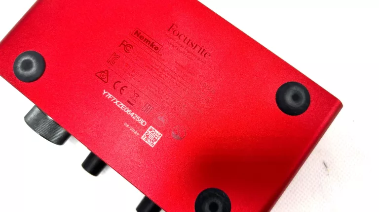 INTERFEJS 2-KANAŁOWY AUDIO USB 2.0 FOCUSRITE SCARLETT SOLO 3RD GEN