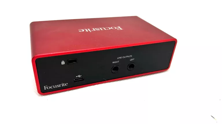 INTERFEJS 2-KANAŁOWY AUDIO USB 2.0 FOCUSRITE SCARLETT SOLO 3RD GEN