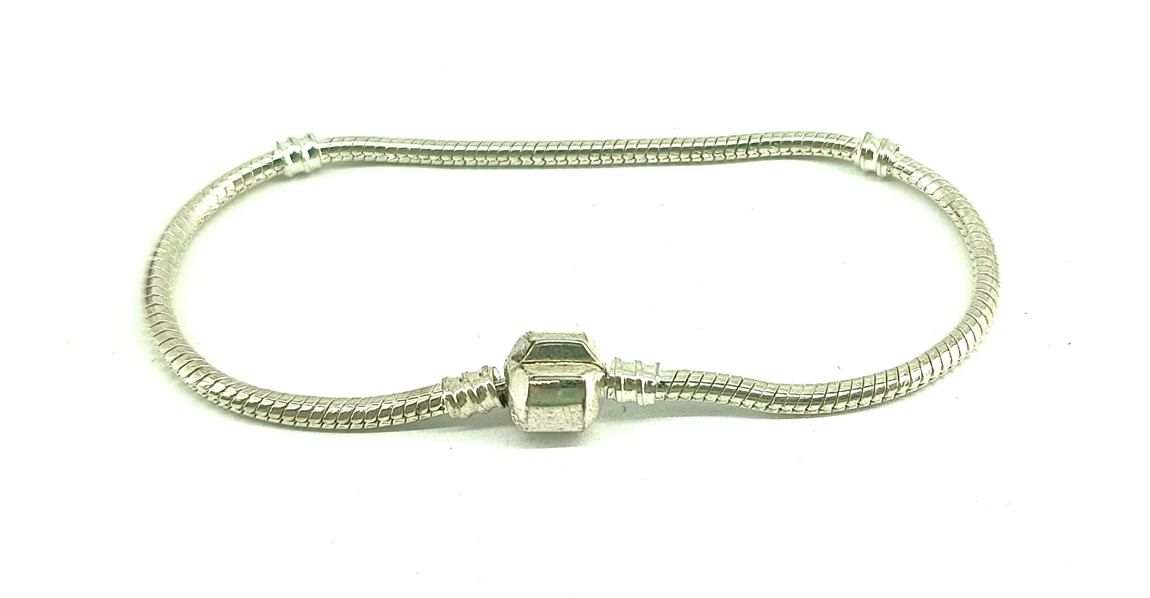 delikatna-srebrna-bransoletka-zmijka-1216g-rodzaj-2205-2