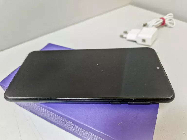 TELEFON MOTOROLA ONE MACRO