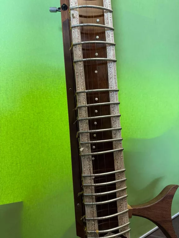 SITAR MONOJKRSARDAR + CASE