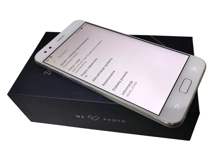 TELEFON ASUS ZENFONE 4