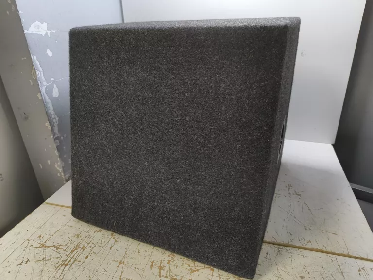 SKRZYNIA BASOWA JBL 900W