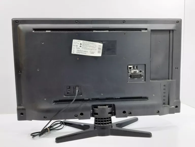 TV TECHNIKA 32'' SM32-240