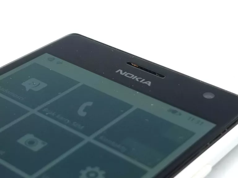 NOKIA LUMIA 735 RM-1038