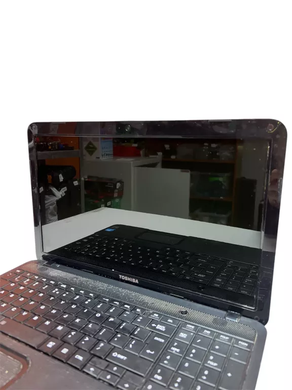 LAPTOP TOSHIBA SATELLITE C855-25T / OPIS!!
