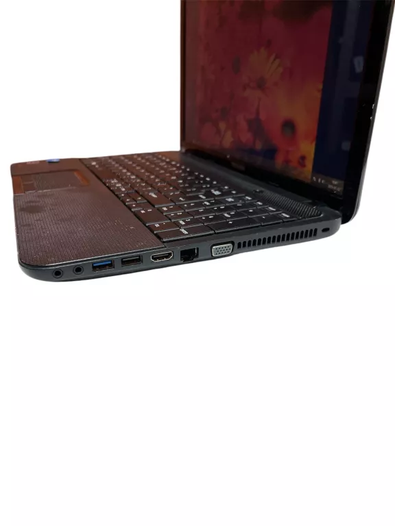 LAPTOP TOSHIBA SATELLITE C855-25T / OPIS!!