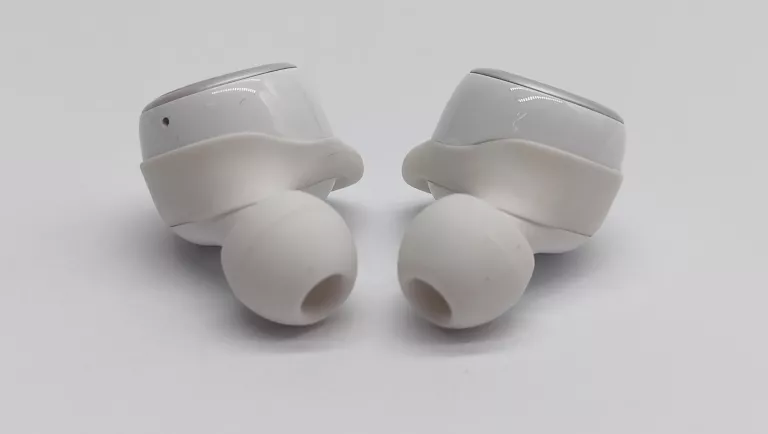 SŁUCHAWKI DOKANAŁOWE JBL LIVE 300TWS BIAŁY