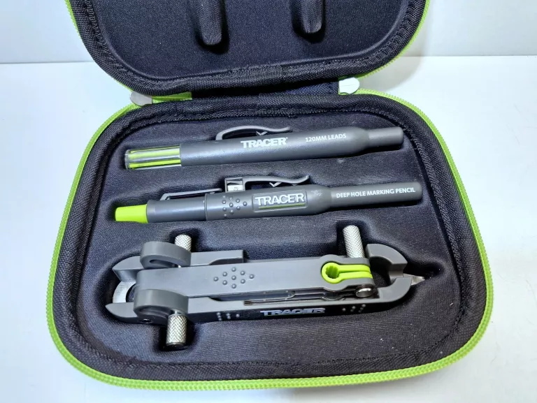 CYRKIEL STOLARSKI TRACER PROSCRIBE