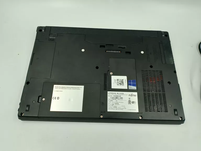 LAPTOP FUJITSU LIFEBOOK E544 I5 8GB / 500 GB SSD