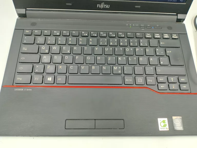 LAPTOP FUJITSU LIFEBOOK E544 I5 8GB / 500 GB SSD