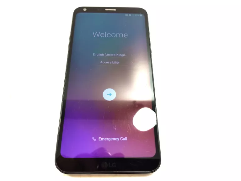 TELEFON LG Q6 3GB