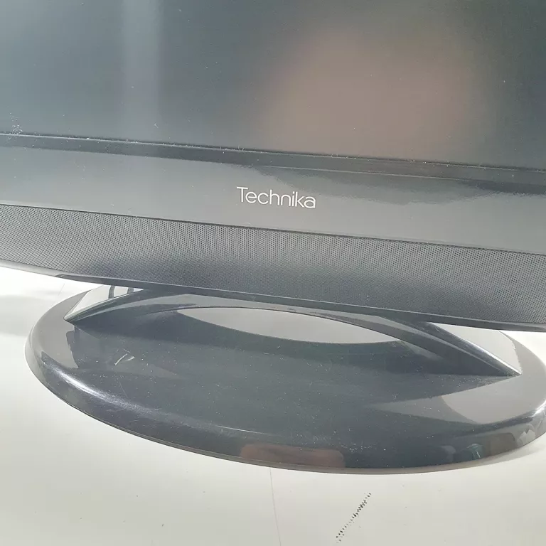 TELEWIZOR TECHNIKA LCD 21.6 CALA LCD 22-541 ODBIÓR OSOBISTY