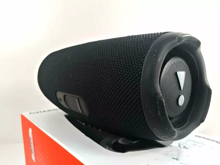 GŁOŚNIK PRZENOŚNY JBL CHARGE 5 CZARNY IP67 40W