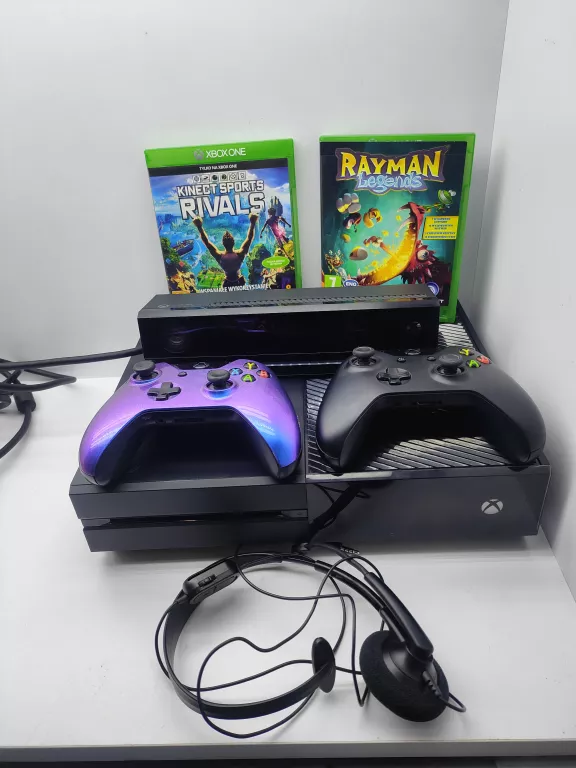 KONSOLA XBOX ONE 1TB 2 PADY KINECT GRY