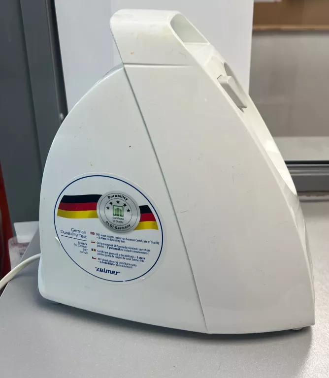 MASZYNKA DO MIELENIA MIĘSA ZELMER ZMM1586S