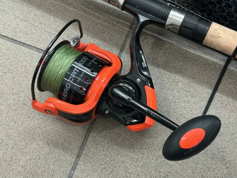 WĘDKA MIRACLE FISH 330 + KOŁOWROTEK DREAD CAT 8000 + PODBIERAK JAXON