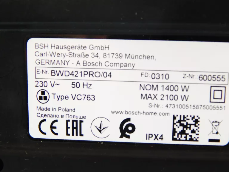 ODKURZACZ PIORĄCY BOSCH AQUAWASH&CLEAN BWD421PRO