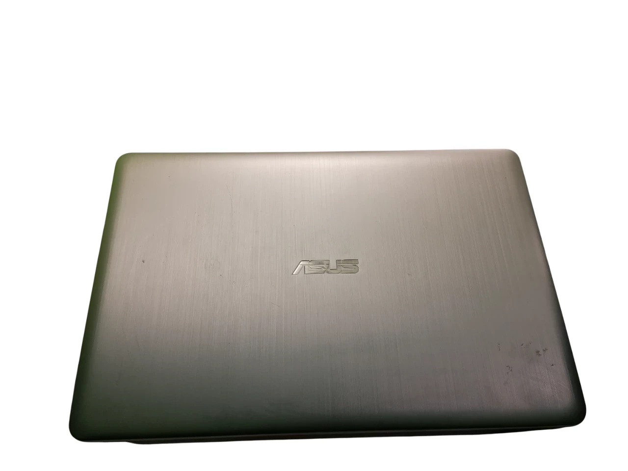 laptop-asus-vivobook-max-a541na-gq287t-przekatna-ekranu-1560