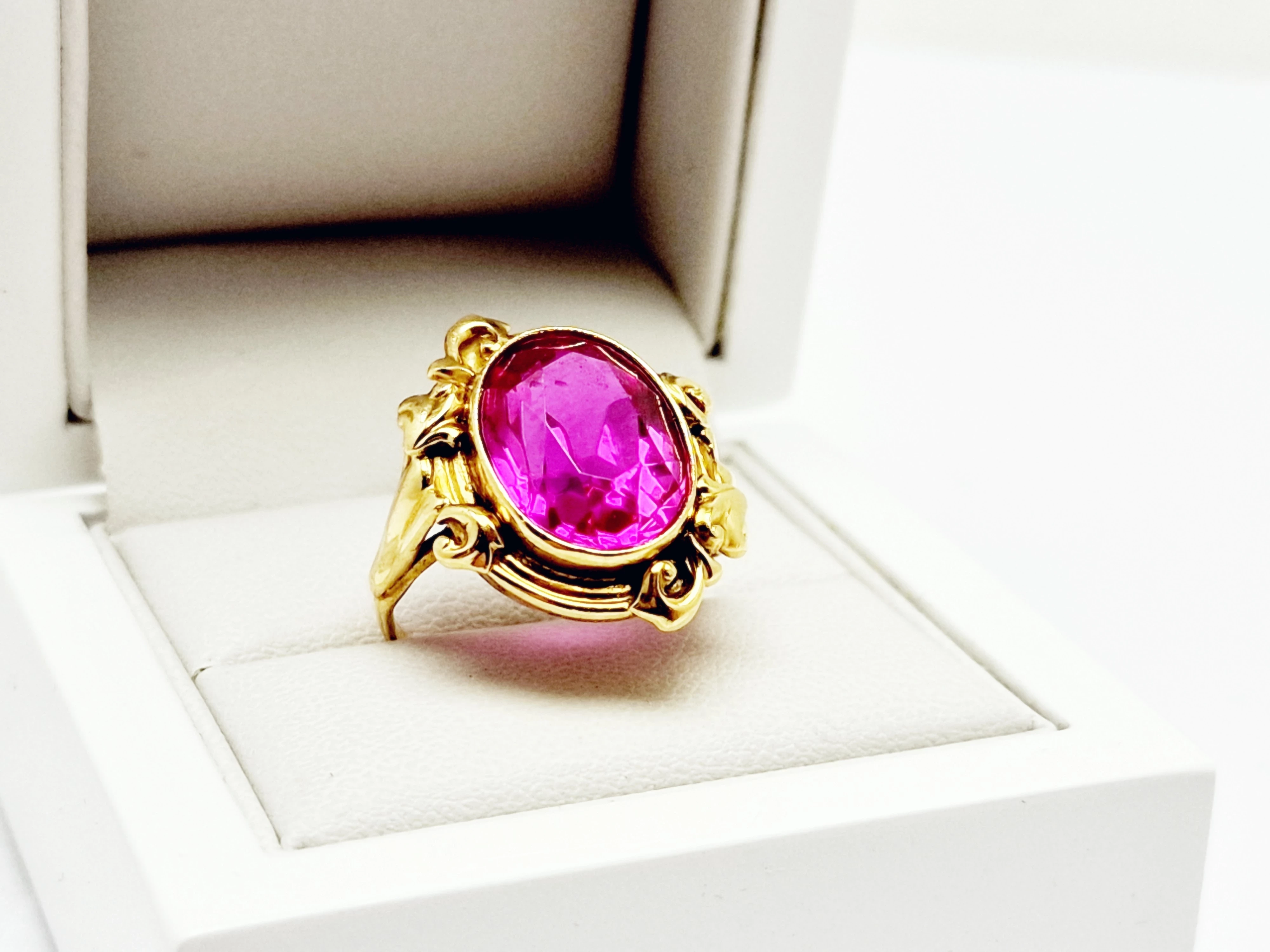 majestatyczny-pierscionek-750-10g-kamien-17088-524288