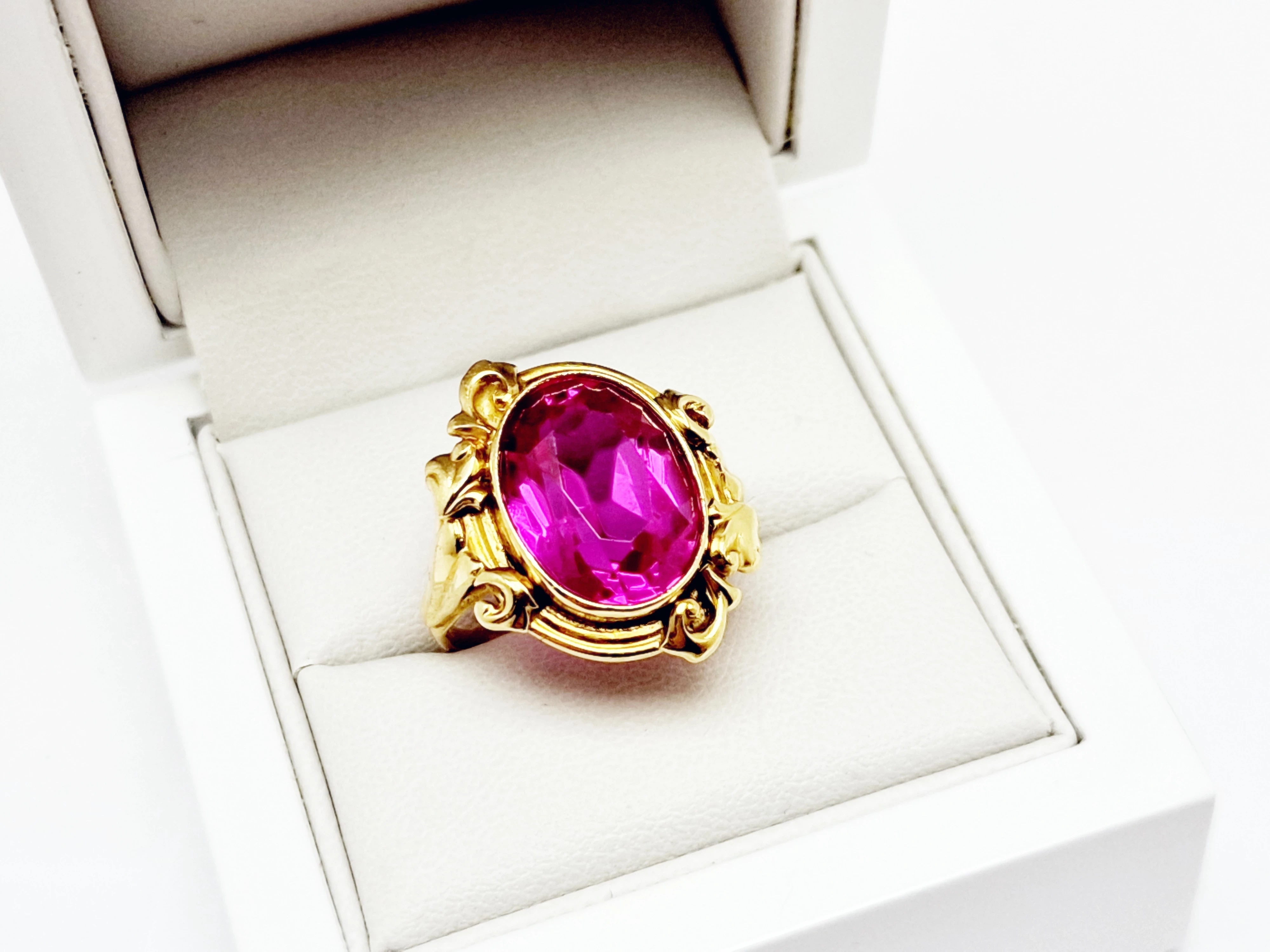 majestatyczny-pierscionek-750-10g-material-15835-2