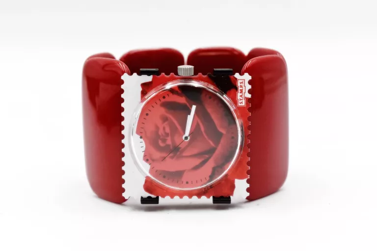 zegarek-damski-stamps-czerwony-tarcza-czerwona-roza-mechanizm-18738-1