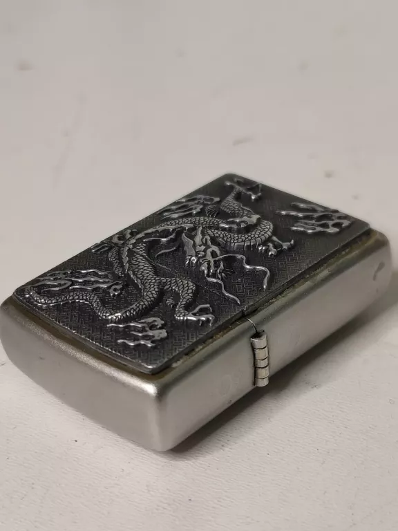 ZAPALNICZKA ZIPPO WĄŻ/PUNISHER