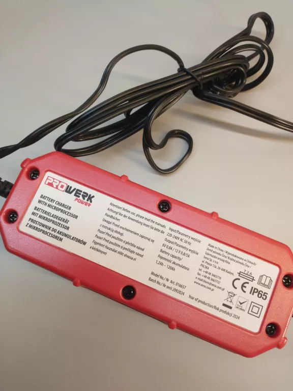PROSTOWNIK MIKROPROCESOROWY ŁADOWARKA DO AKUMULATORÓW 4A LCD IP65 PROWERK