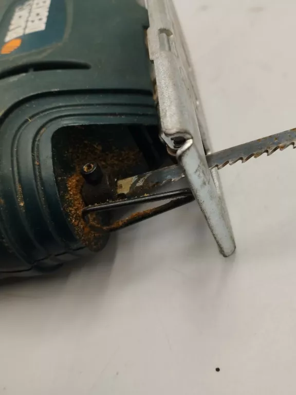 wyrzynarka-black-decker-cd301-marka-128608-2