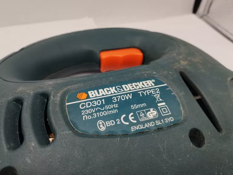 WYRZYNARKA BLACK DECKER CD301