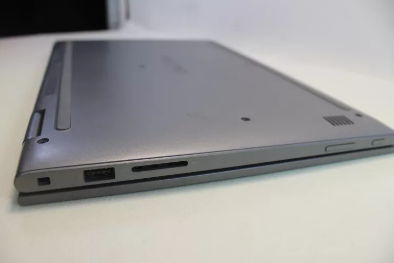 LAPTOP DELL INSPIRON 13 5000 SERIES I7-8550U 2W1 DOTYK