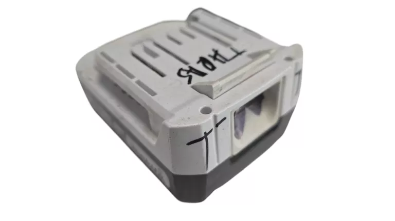 BATERIA MAKITA BL1415G 14.4V 1.5AH