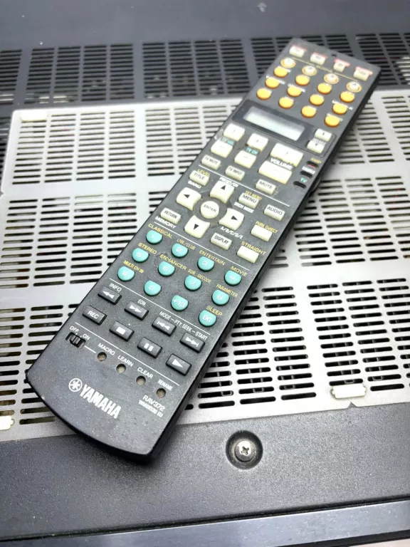 amplituner-yamaha-rx-v663-pilot-w-zestawie-komunikacja-207994-2