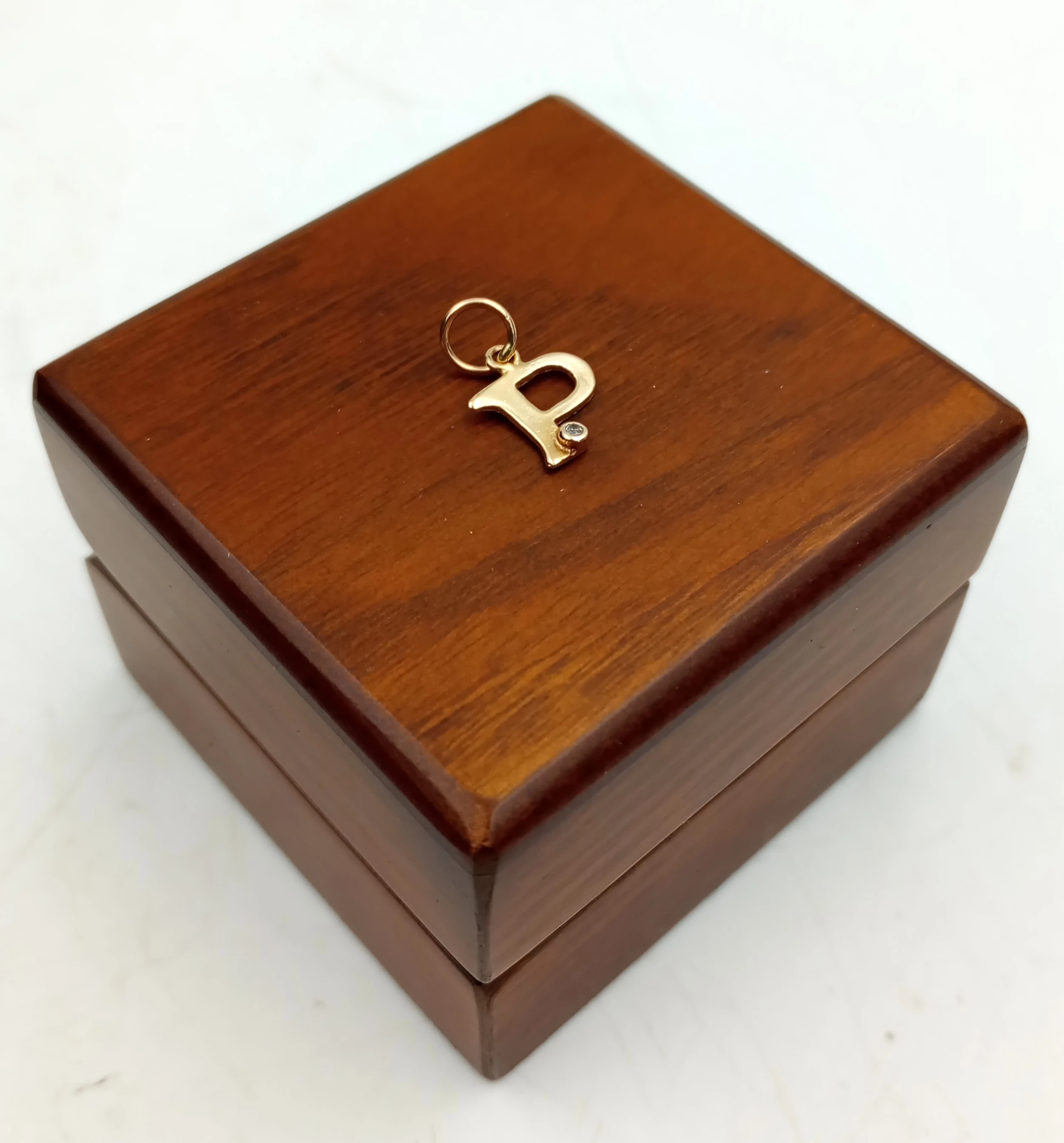 delikatna-zlota-zawieszka-litera-p-585060g-rodzaj-2205-2