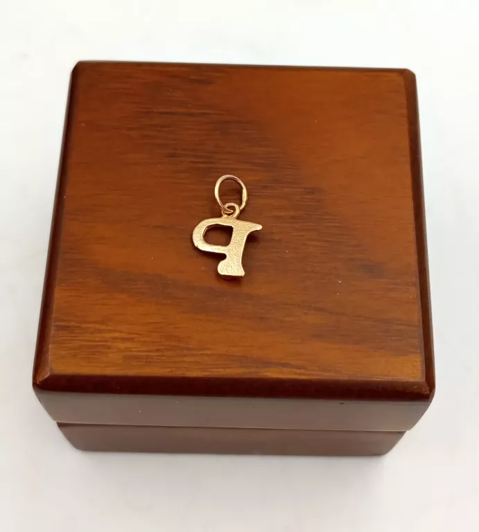 delikatna-zlota-zawieszka-litera-p-585060g-kamien-17088-524288